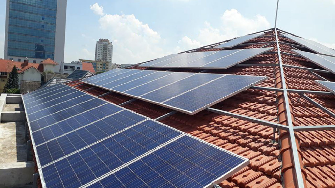 Lắp đặt pin năng lượng mặt trời tại Bình Phước